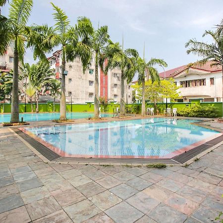 Collection O Hotel Super Cowboy Malacca Buitenkant foto