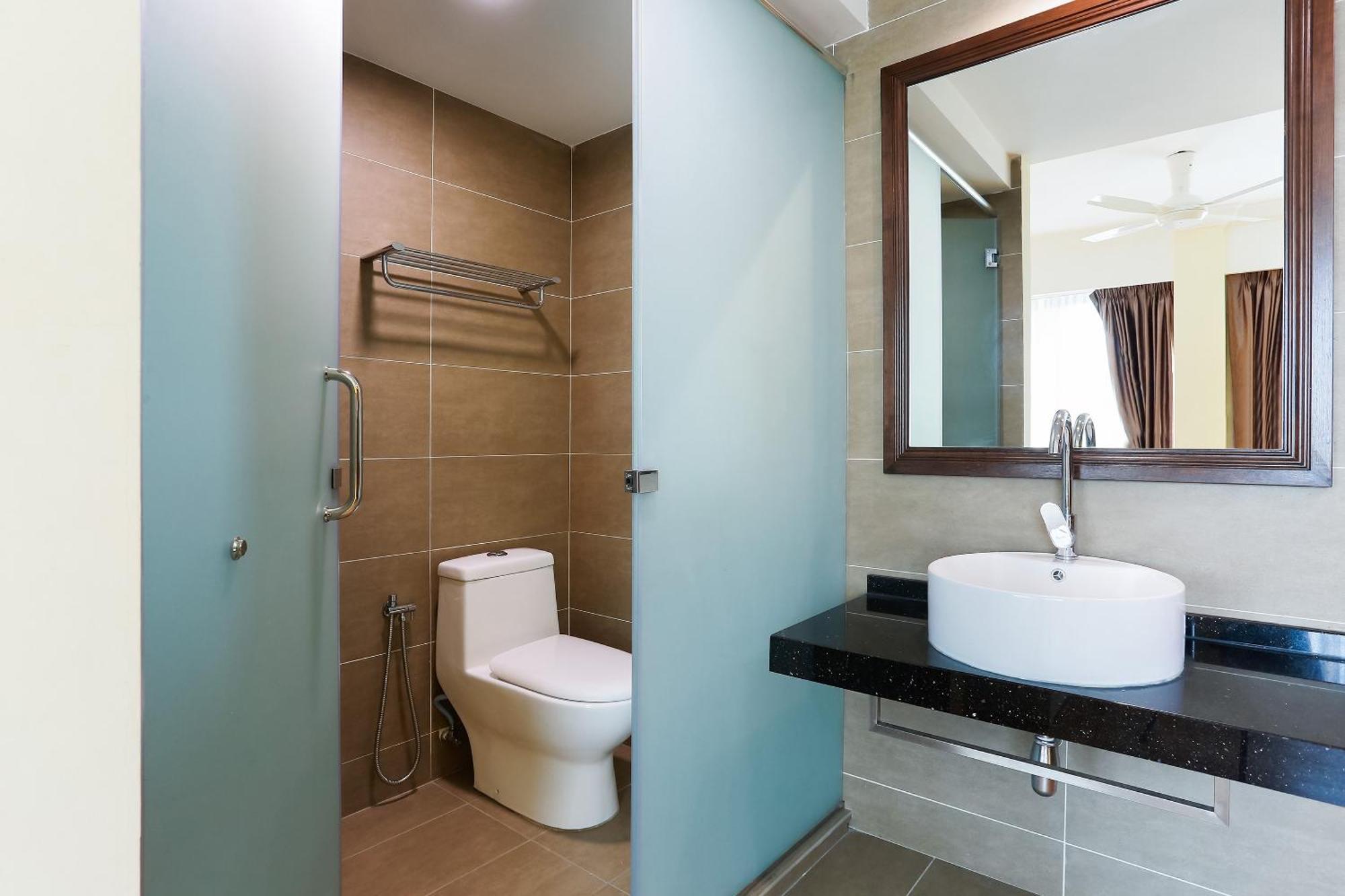 Collection O Hotel Super Cowboy Malacca Buitenkant foto